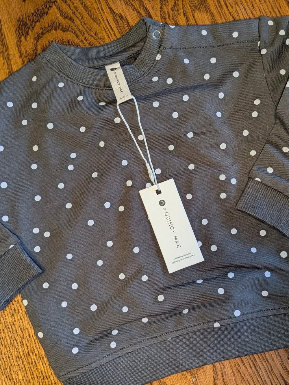 Quincy Mae Charcoal Gray Polka Dot Kids Top. Size 6-12M